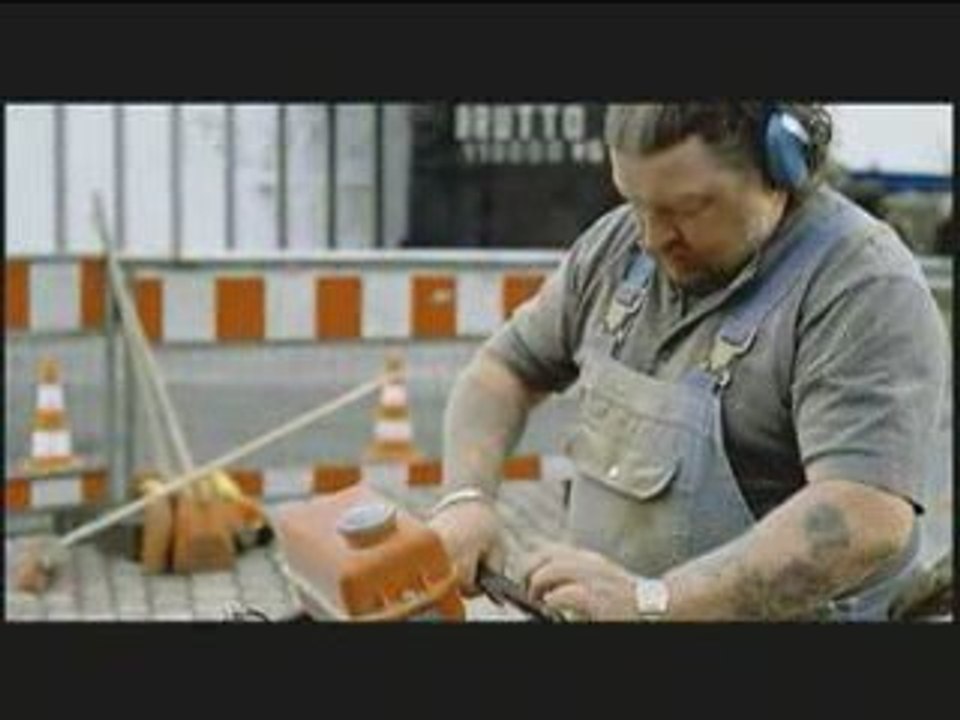 'We wil rock you' Queen The Musical