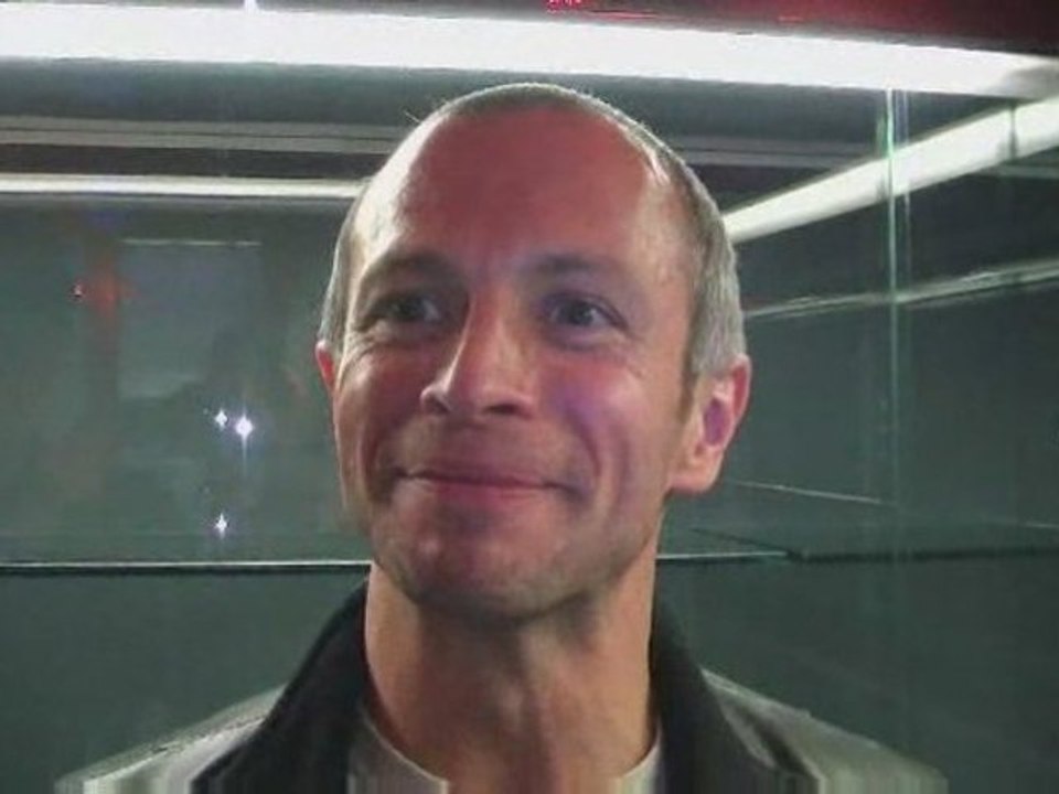 Interview de Samuel Étienne à la soirée SFR pour l'iPhone