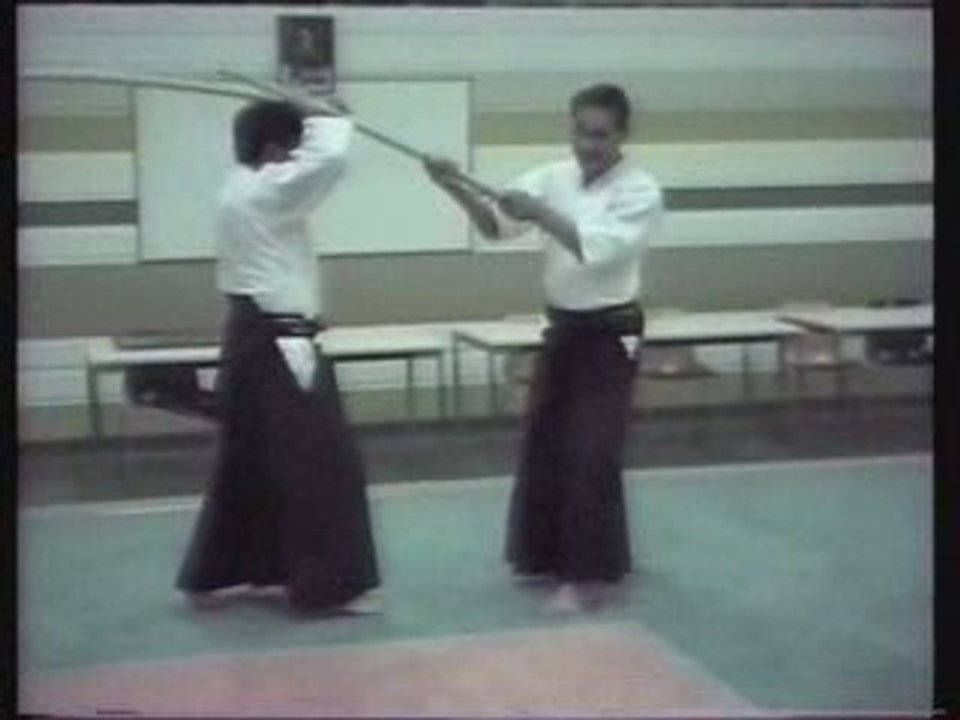 Aikido : NISHIO Sensei performing Kote Gaeshi Techniques