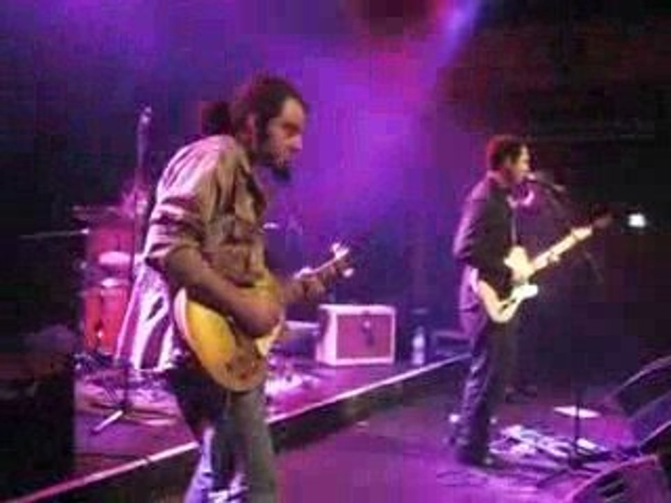 She is ( live ) - Lain Shaker