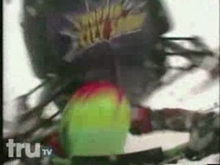 Moto-neige sur la tête