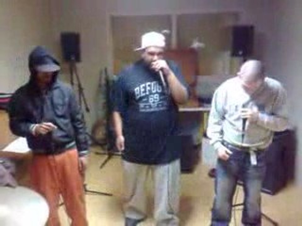 K-bey freestyle avec Nis-ol & Niru-Jeez