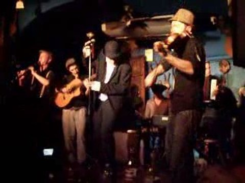 Le Bal des Trépassés : Léo