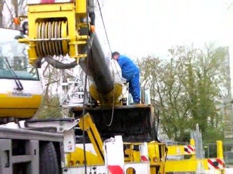 Beauvais : une grue de 450000 euros incendiée à la ZUP