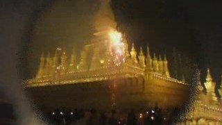 Laos Vientiane That-Luang fête le soir