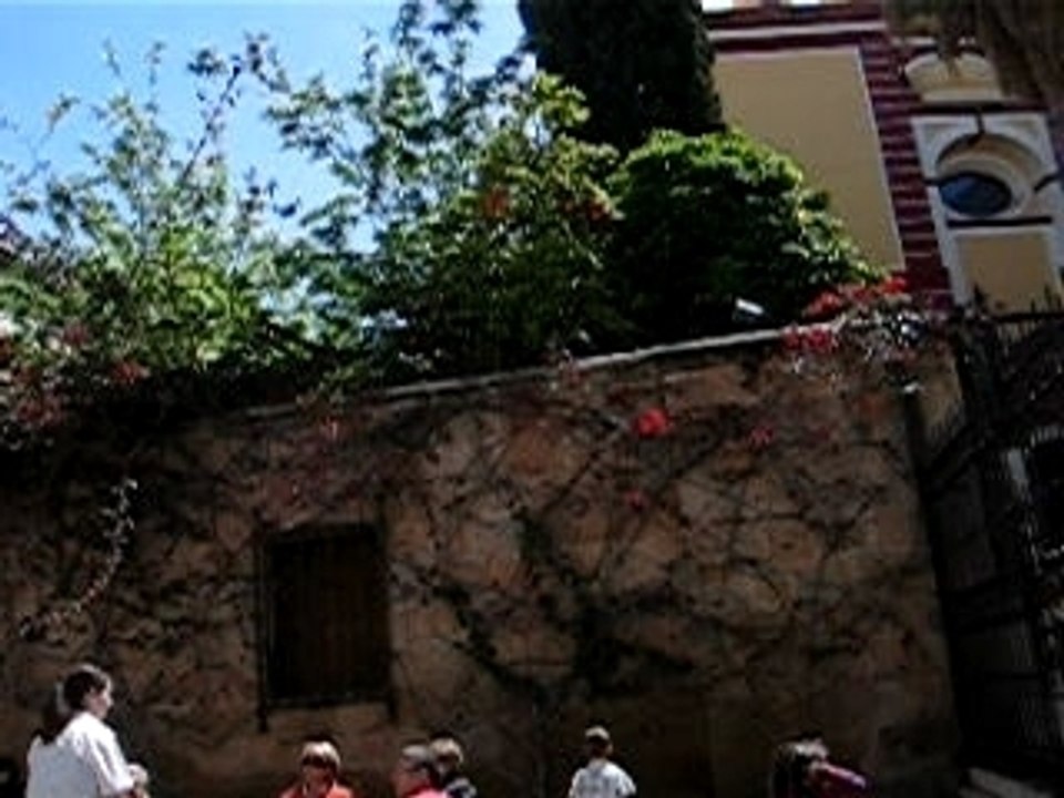 Musicos Callejeros, Clarinete Frente Museo  Picasso