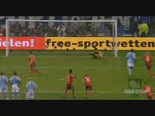 Hamburg SV vs Manchester City_ 2-1 Trochowski