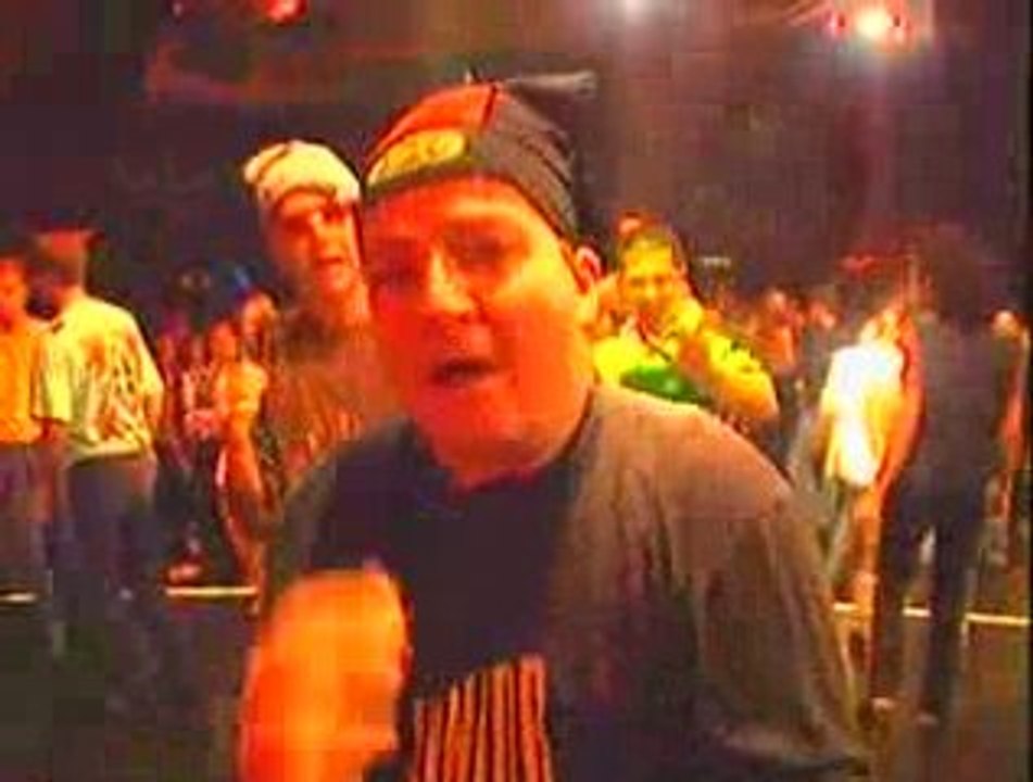 Les Gros Cons - Le technophile