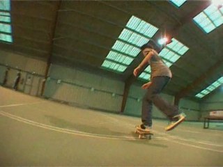 Teddy robert unik skate clothe pub