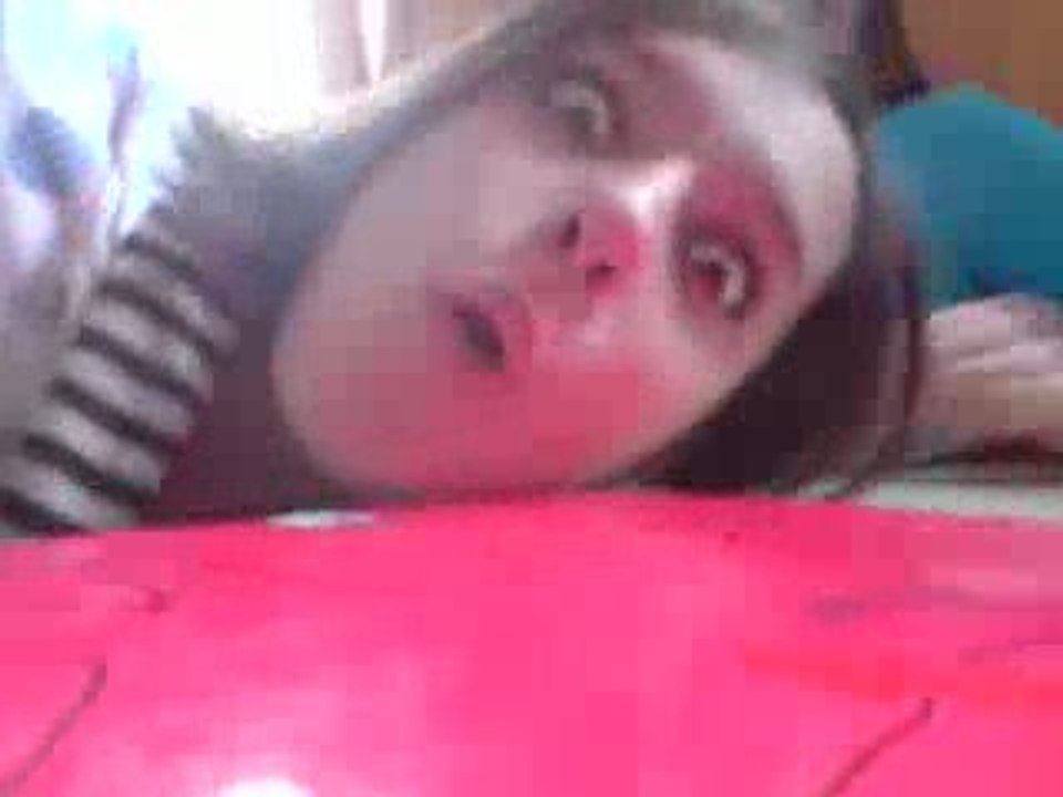 eva en cours de dessin