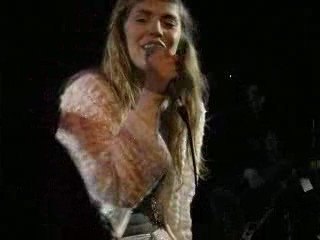 Emma Daumas at Zebre de Belleville 🎶