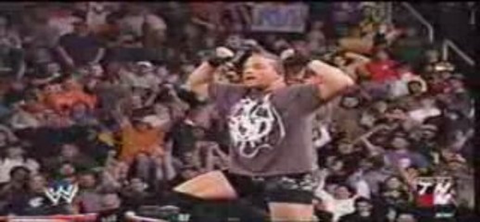 Wwe - Raw - Rob Van Dam Hits Van Terminator On Jamal
