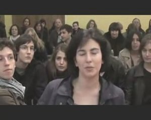 Grève active à la Sorbonne - La Sorbonne occupée en anglais