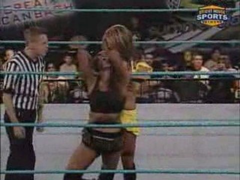 FCW: Rosa Mendes vs Alicia Fox