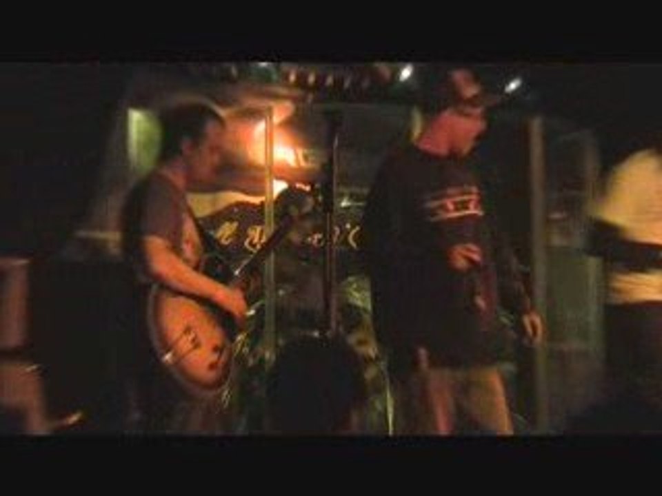 Masathi & Aster.E-N live au Gibus