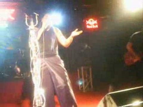 Hayko Cepkin-İntro&Bertaraf Et (10 Nisan İzmir Ooze Venue