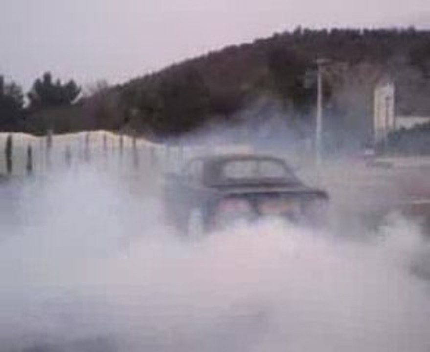 Bmw 328 cab e36 en mode burns