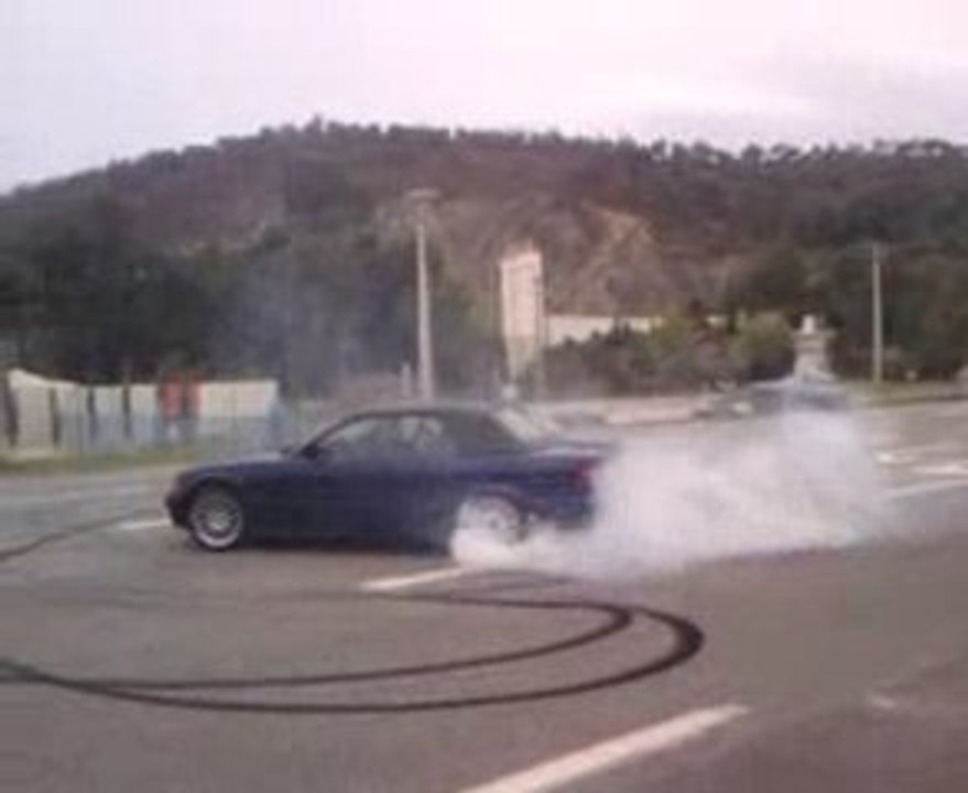 Bmw 328 cab e36 en mode burns 2
