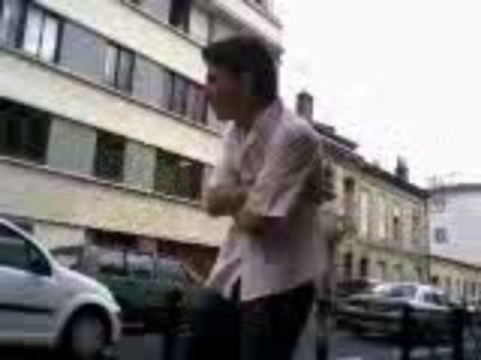 Aie la main ! ! ! :s