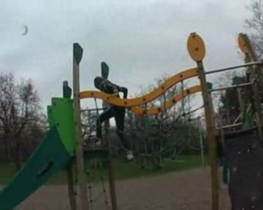 grenouille & jardin d'enfants