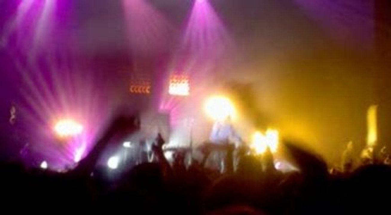 Yuksek @ La cigale