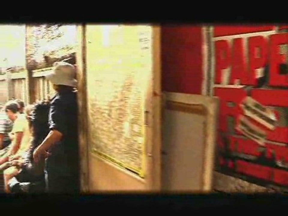 SvenSson in Oz : "Initials PJ" live at Pure Pop Records