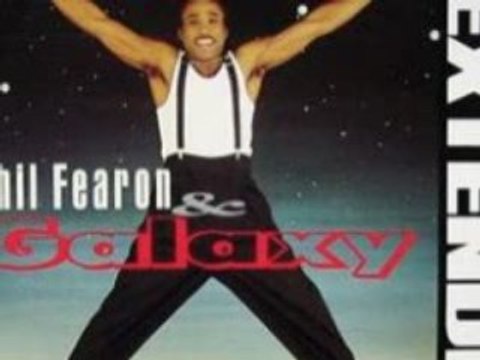 Phil Fearon & the Galaxy - dancing tight
