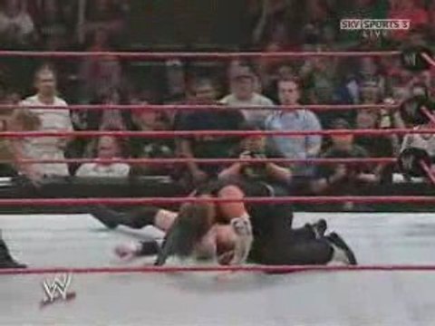 WWE-Jeff Hardy vs Mr Kennedy