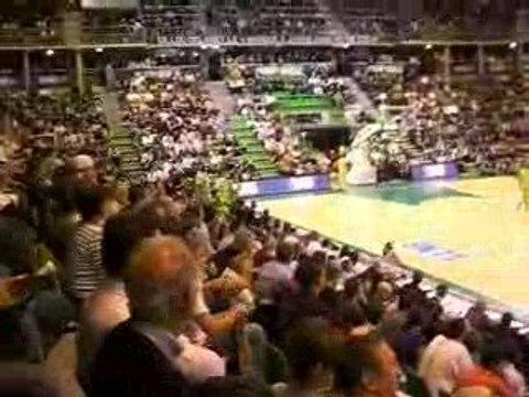 action joueurs professionnels de basket ASVEL/Orleans