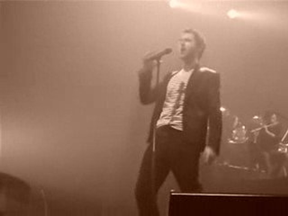 AaRON Zénith War Flag