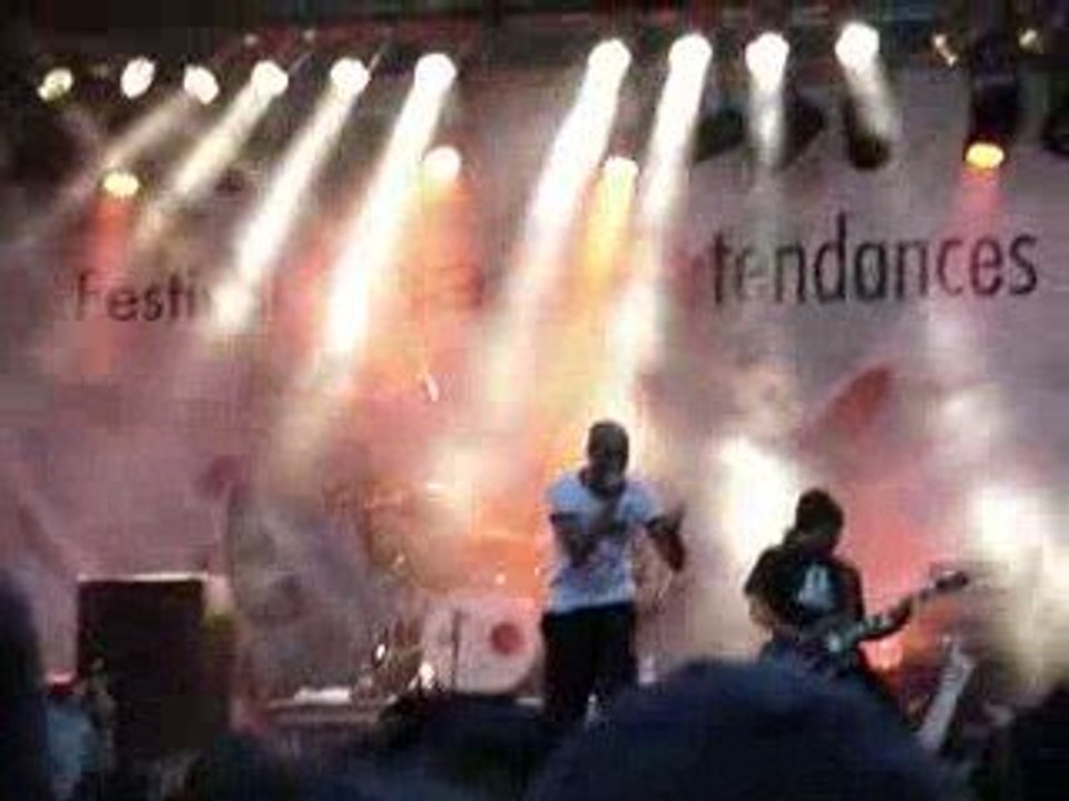 Lofofora - Les Choses Qui Nous Dérangent (Live)