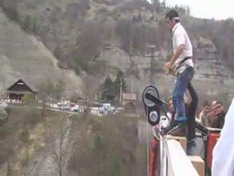 OVS - Saut à l'élastique, Paul