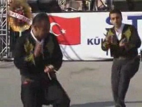 Tosya Belediyesi Folklor Ekibi (Tiridine Bandım)