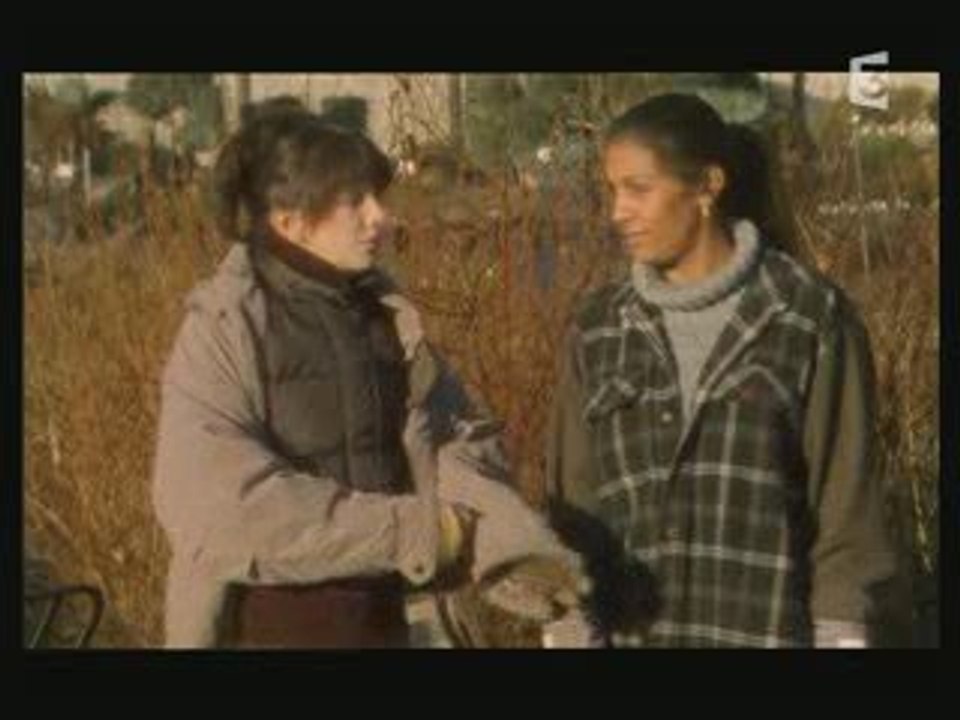 FR2 "Les filles du calendrier"2002 - Clarisse TENNESSY