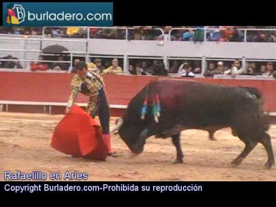 Padilla triunfa en arles