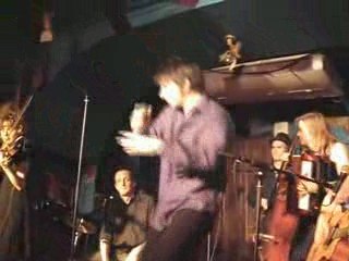 MIVA BOIKA : Girls & Boys , reprise de Blur