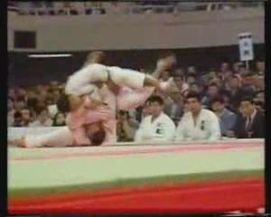 Sode Tsuri Komi Goshi