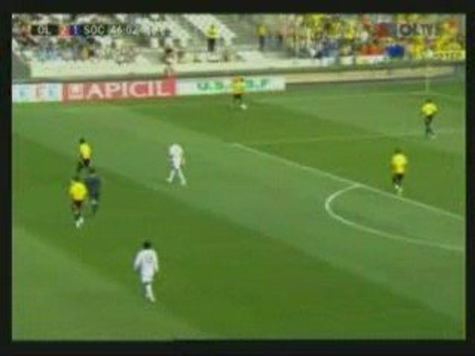 RABIU AFOLABI: defender with a great positioning