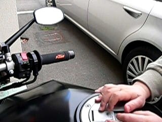 Lou-Ann en KTM Super Duke !