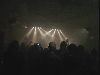 Cracheur de feu festival medieval menhir chevelu