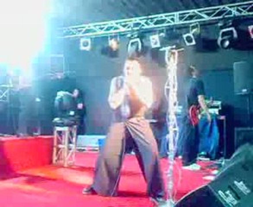 10.04.09 Hayko Cepkin ~ Intro-Bertaraf-S.G.-Sıkı Tutun