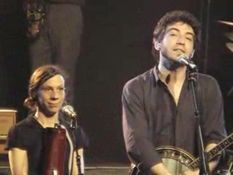 LES BLEROTS DE R.A.V.E.L. : Une rue