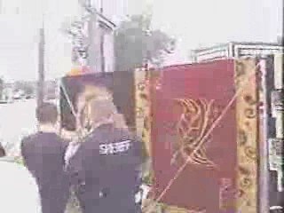 Police arrest anti-bush person for saying f*ck bush on sign