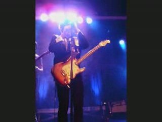 Matthieu Chedid chante "Malaxe" de Bashung