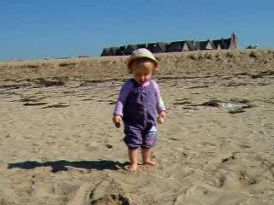 Mélia à la plage suite