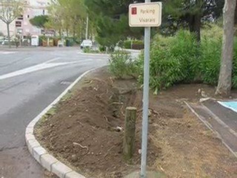 CAP D'AGDE - 2009 - Les images brutes des parkings...bientôt payants