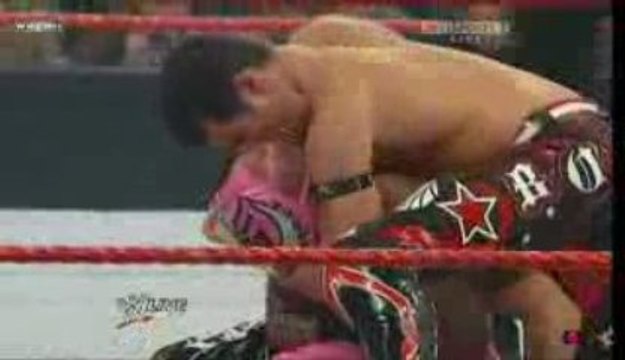 Rey Mysterio vs Evan Bourne 13.4.09