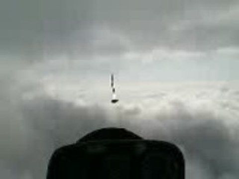 Vol en planeur au dessus des nuages