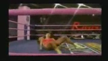 Junglewoman & Spanish Red vs Cheerleaders