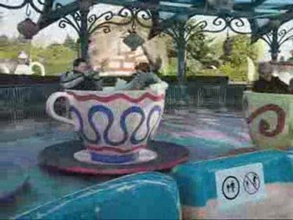 Dumbo et tasses